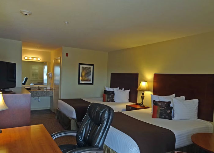 King Bed, Accessible